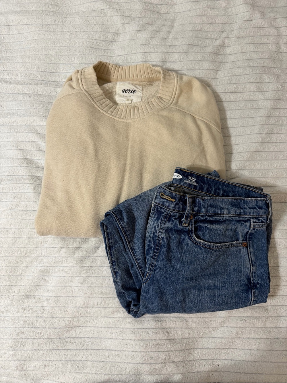 aerie Crewneck Sweater in Light Cream